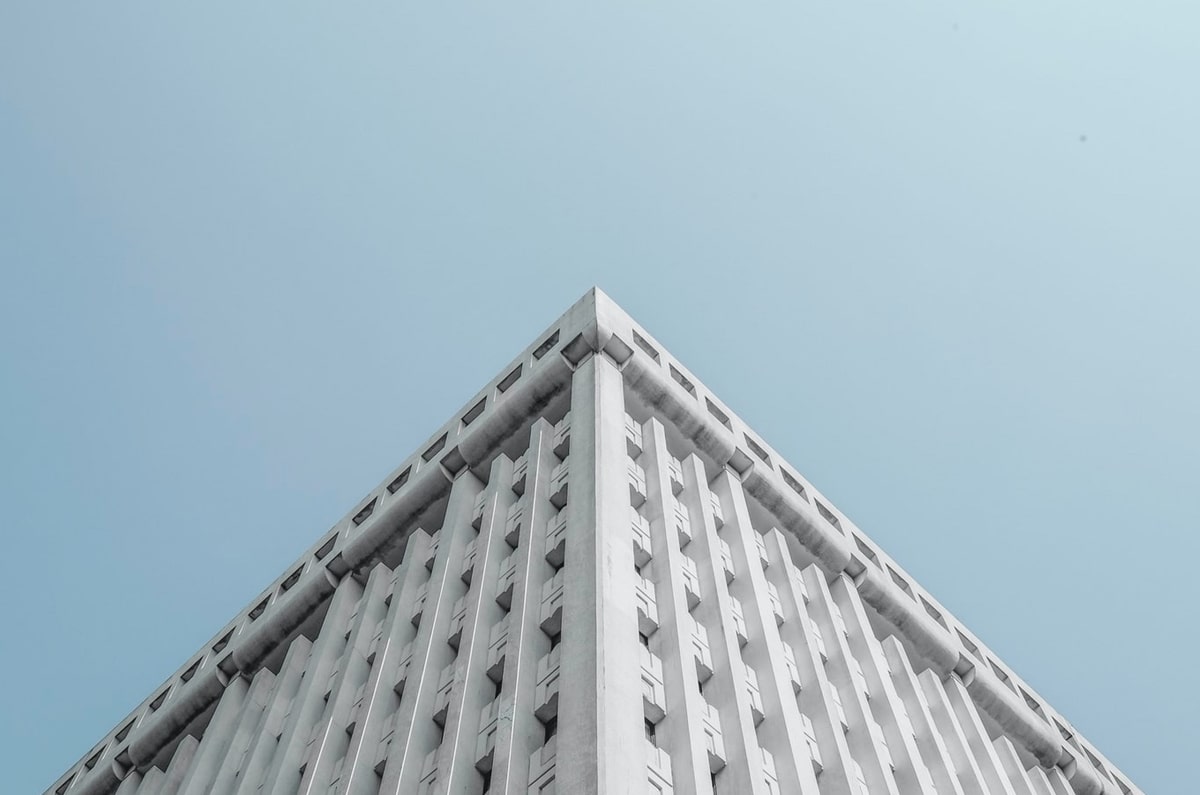 九游娱乐：把游戏生活装进一扇门，开启无尽可能